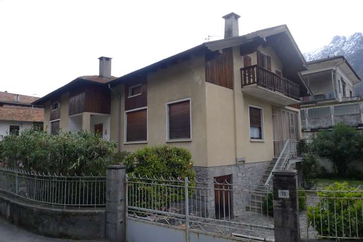 Villa in vendita a Omegna, 3 locali, zona Zona: Crusinallo, prezzo € 199.000 | CambioCasa.it