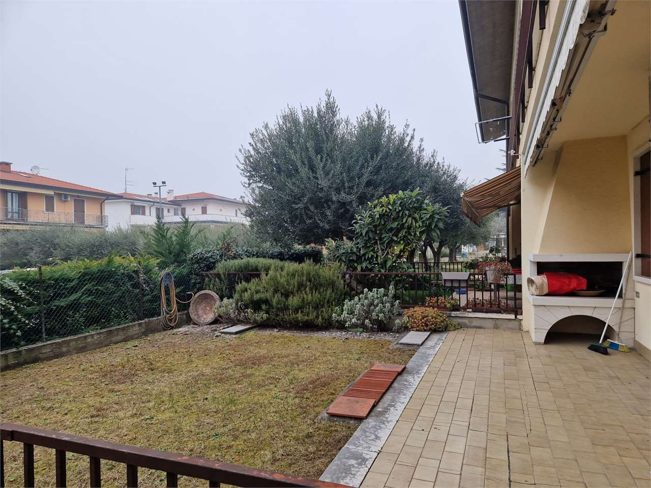 Villa a Schiera in vendita a San Pietro in Cariano, 8 locali, prezzo € 365.000 | PortaleAgenzieImmobiliari.it