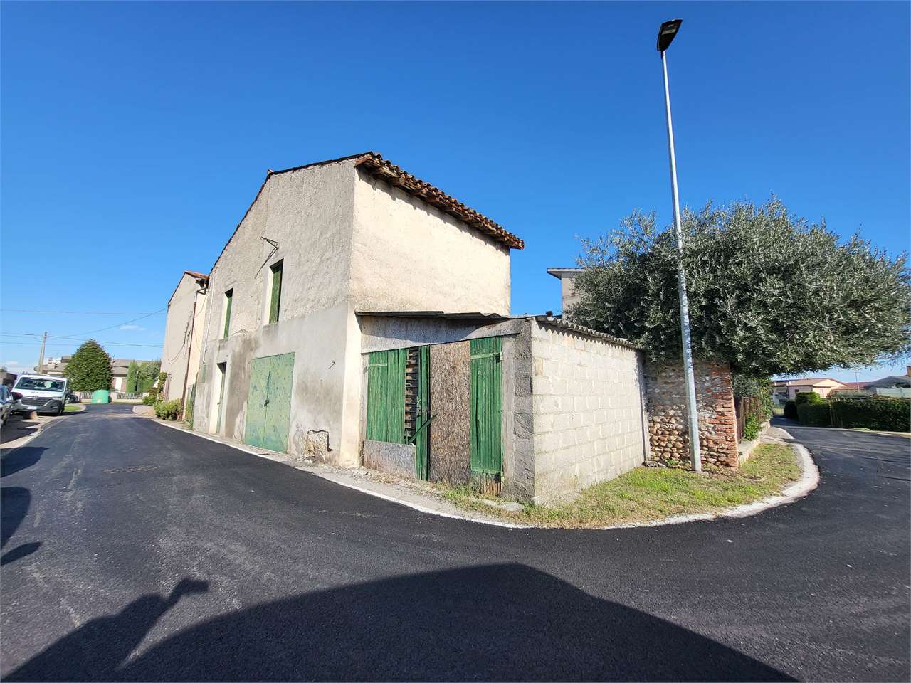 Appartamento in vendita a Villafranca di Verona, 4 locali, prezzo € 59.000 | PortaleAgenzieImmobiliari.it