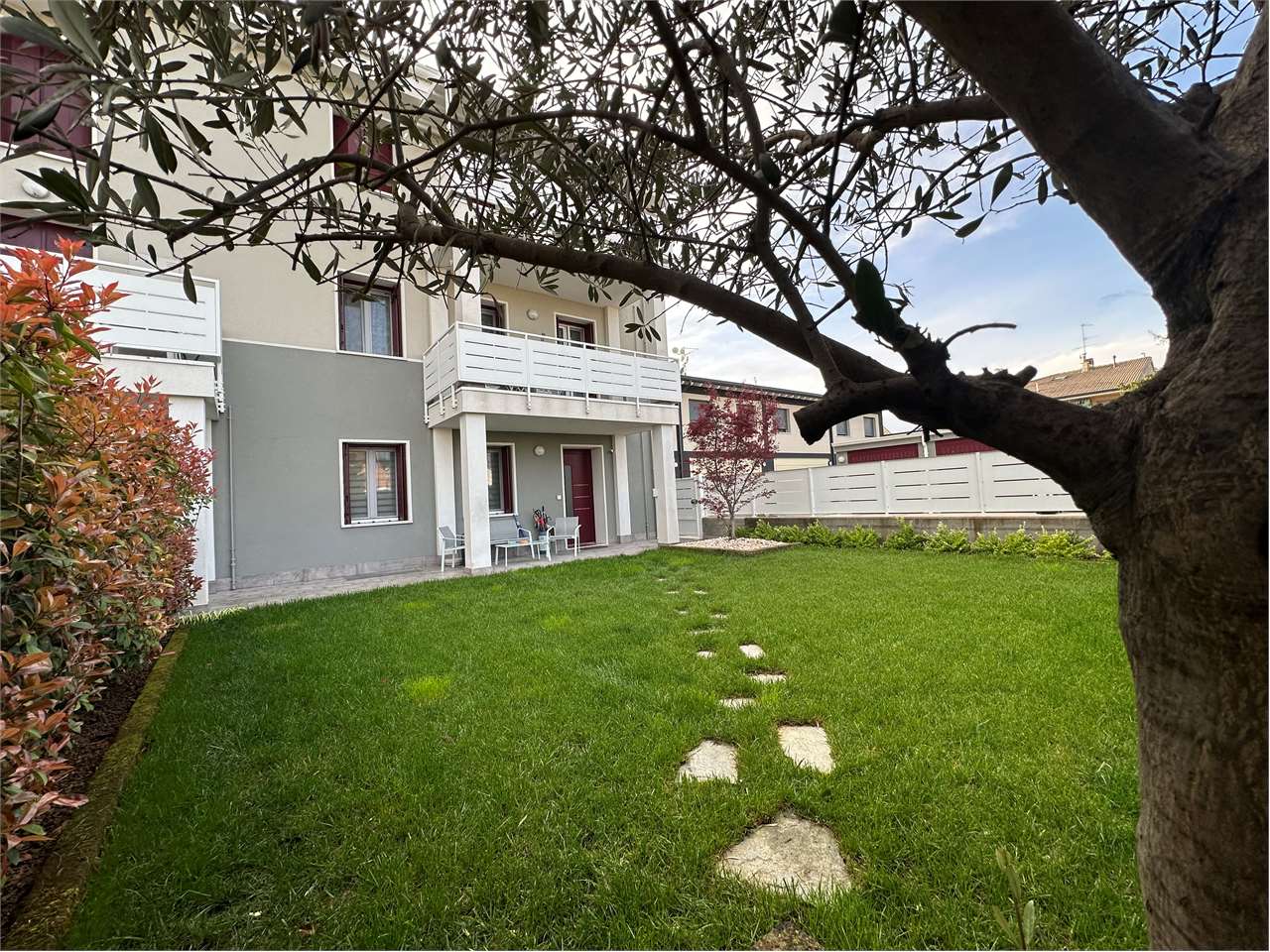 Appartamento in vendita a Villafranca di Verona, 7 locali, prezzo € 325.000 | PortaleAgenzieImmobiliari.it