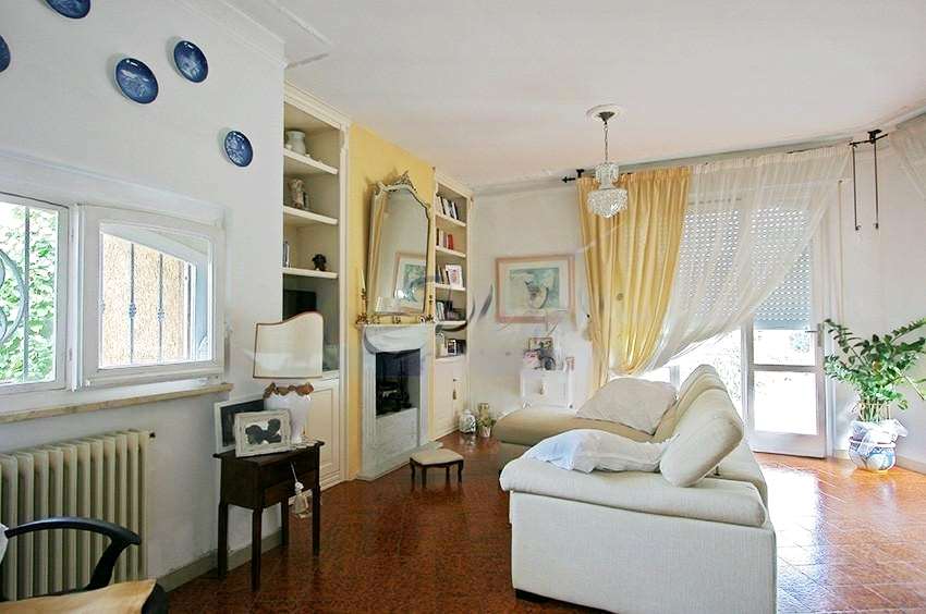 Appartamento in vendita a Collesalvetti, 5 locali, prezzo € 250.000 | PortaleAgenzieImmobiliari.it