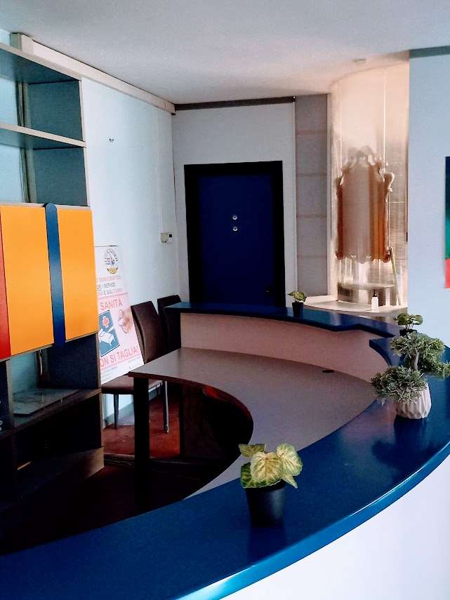 Ufficio / Studio in affitto a Gravellona Toce, 3 locali, prezzo € 800 | CambioCasa.it