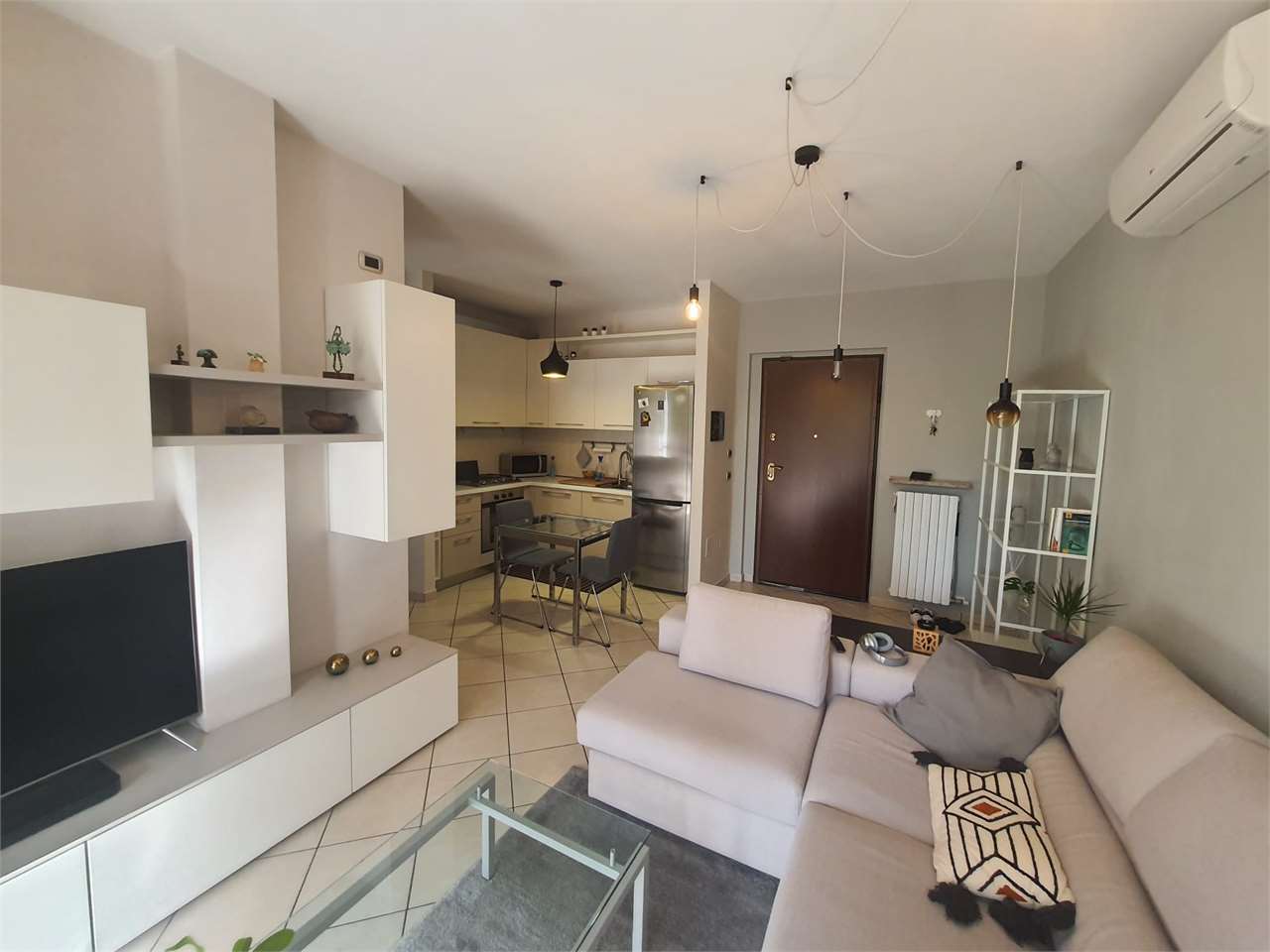 Appartamento in vendita a Parona, 4 locali, prezzo € 89.000 | CambioCasa.it