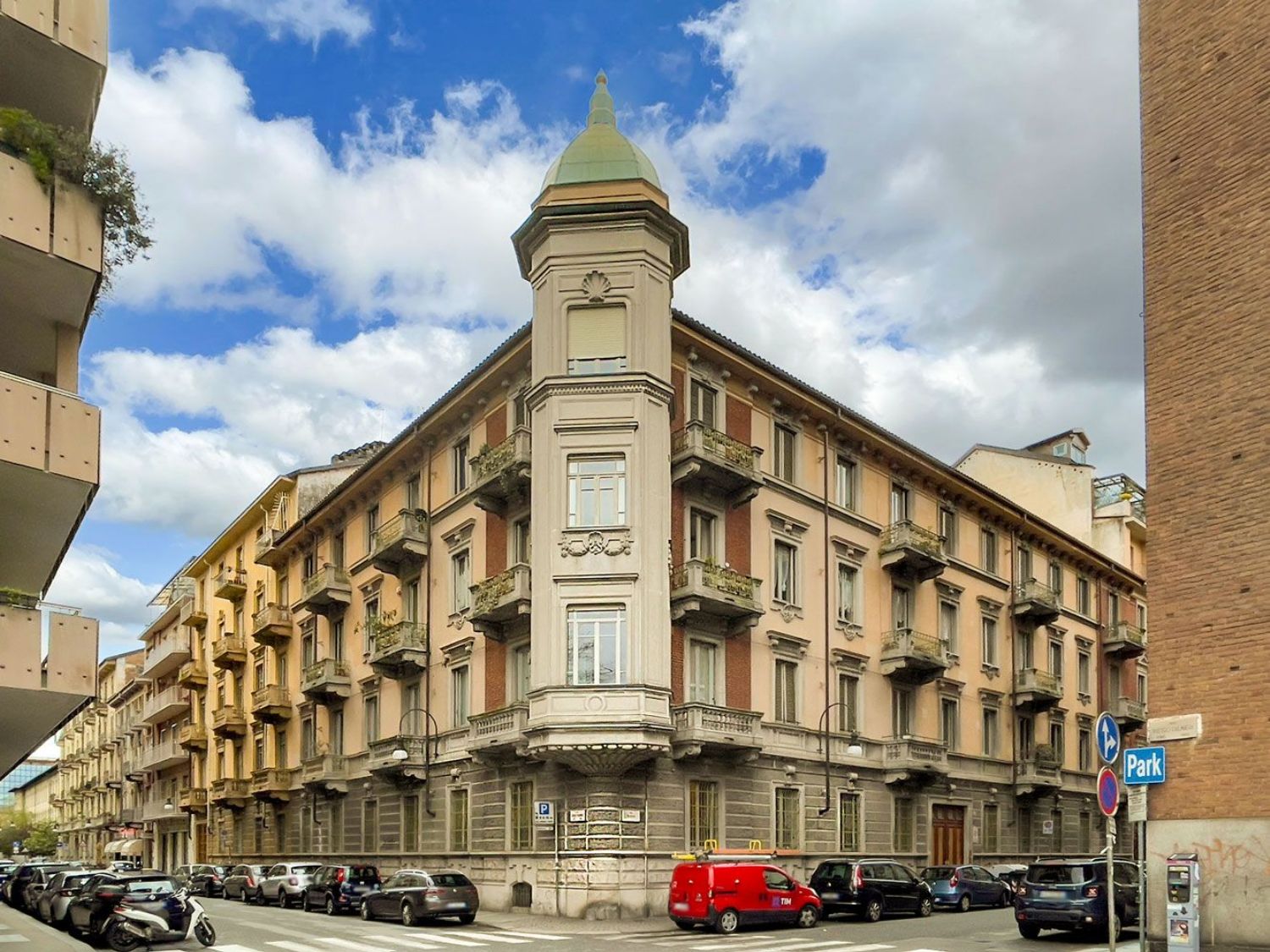 Appartamento in affitto a Torino, 6 locali, prezzo € 1.600 | PortaleAgenzieImmobiliari.it