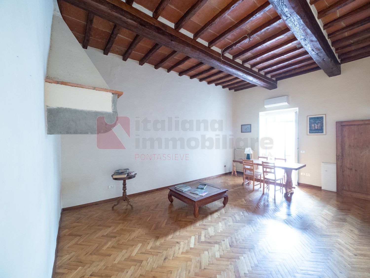 Appartamento in vendita a Rufina, 4 locali, prezzo € 149.000 | PortaleAgenzieImmobiliari.it