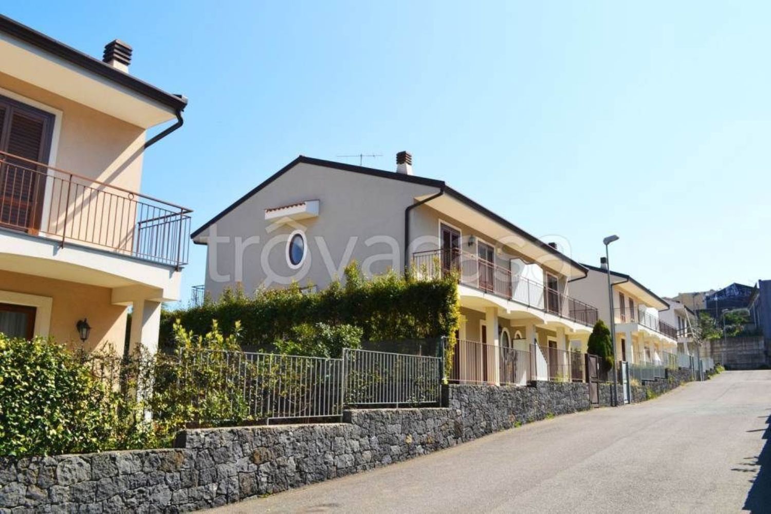 Villa a Schiera in vendita a Santa Venerina, 5 locali, prezzo € 270.000 | PortaleAgenzieImmobiliari.it