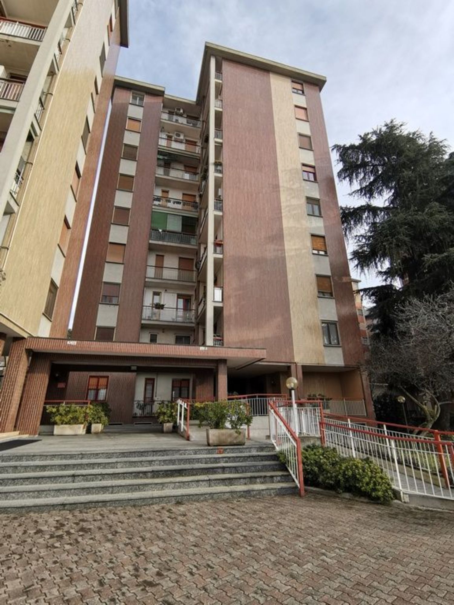 Appartamento in vendita a San Donato Milanese, 3 locali, prezzo € 225.000 | PortaleAgenzieImmobiliari.it