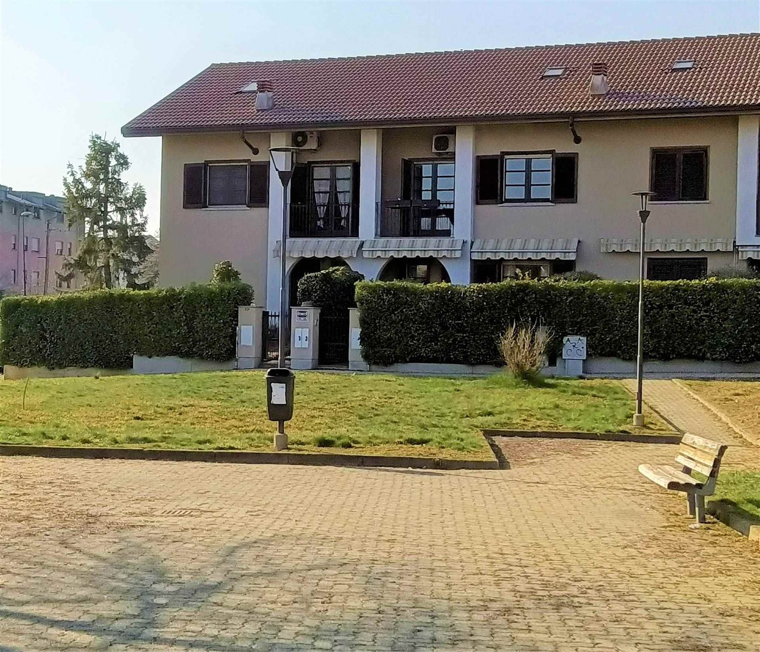 Villa a Schiera in vendita a Chieri, 9 locali, prezzo € 275.000 | PortaleAgenzieImmobiliari.it