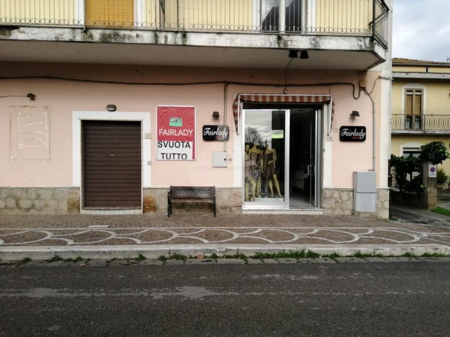 Immobile Commerciale in affitto a Montoro, 9999 locali, prezzo € 350 | PortaleAgenzieImmobiliari.it