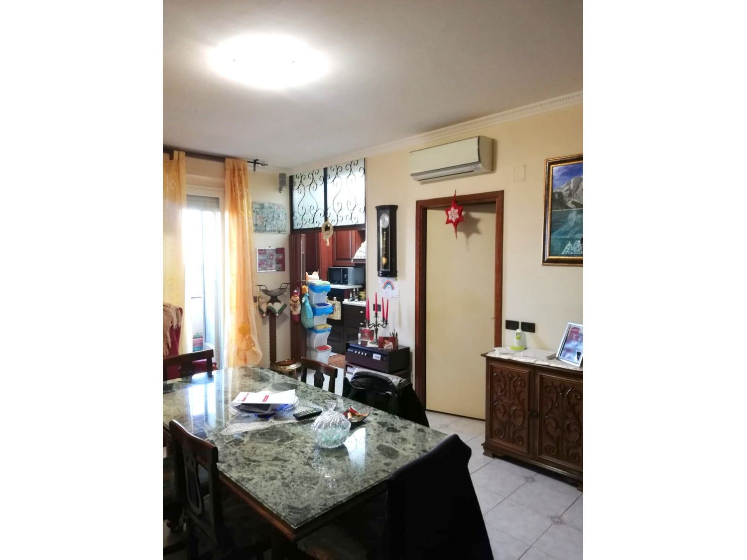 Appartamento in vendita a Pomezia, 4 locali, prezzo € 140.000 | CambioCasa.it