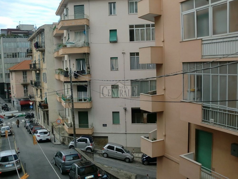 Appartamento in vendita a SanRemo, 3 locali, prezzo € 125.000 | PortaleAgenzieImmobiliari.it
