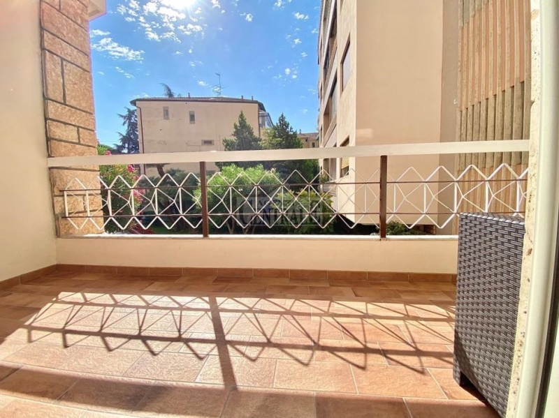 Appartamento in vendita a SanRemo, 4 locali, prezzo € 360.000 | PortaleAgenzieImmobiliari.it