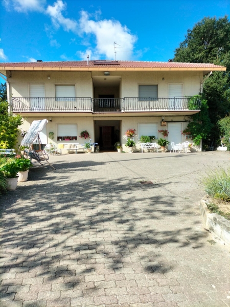 Appartamento in vendita a Gissi, 18 locali, prezzo € 115.000 | PortaleAgenzieImmobiliari.it