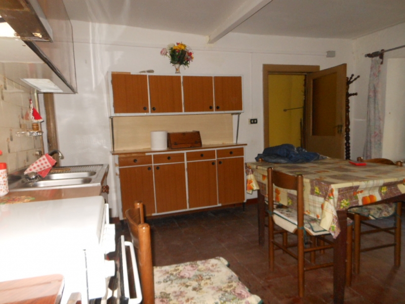 Appartamento in vendita a Pietravairano, 4 locali, prezzo € 18.000 | PortaleAgenzieImmobiliari.it