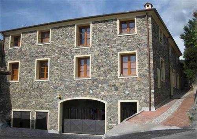 Appartamento in vendita a Arnasco, 3 locali, Trattative riservate | PortaleAgenzieImmobiliari.it