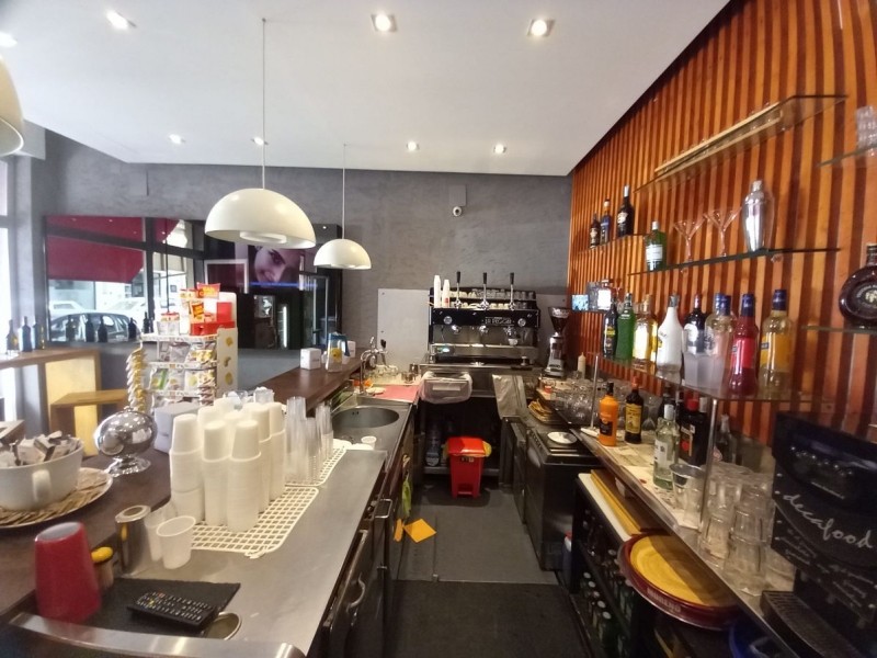 Bar in affitto a Aversa, 9999 locali, prezzo € 500 | CambioCasa.it