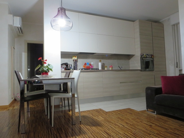 Appartamento in vendita a Nova Milanese, 3 locali, prezzo € 160.000 | PortaleAgenzieImmobiliari.it