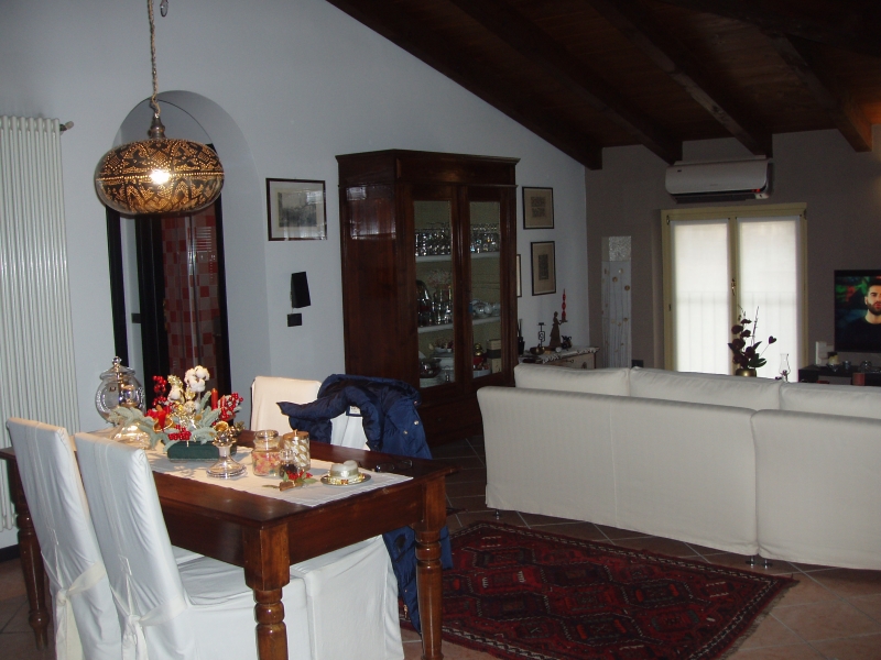 Appartamento in vendita a Castenedolo, 3 locali, prezzo € 180.000 | CambioCasa.it