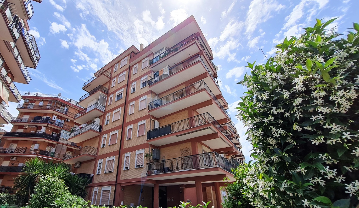 Appartamento in vendita a Ladispoli, 4 locali, prezzo € 190.000 | CambioCasa.it