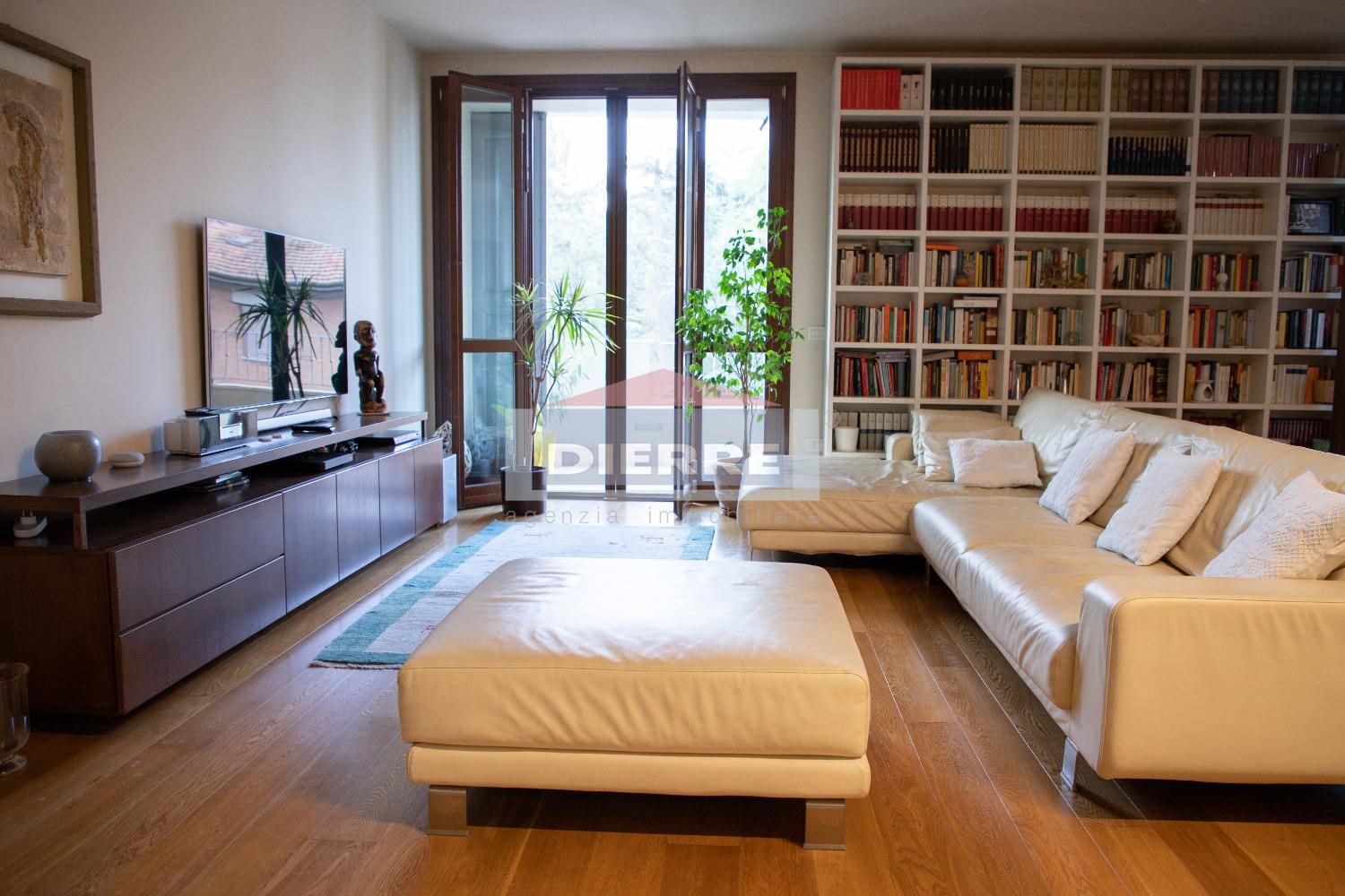Appartamento in vendita a Carpi, 4 locali, prezzo € 450.000 | CambioCasa.it