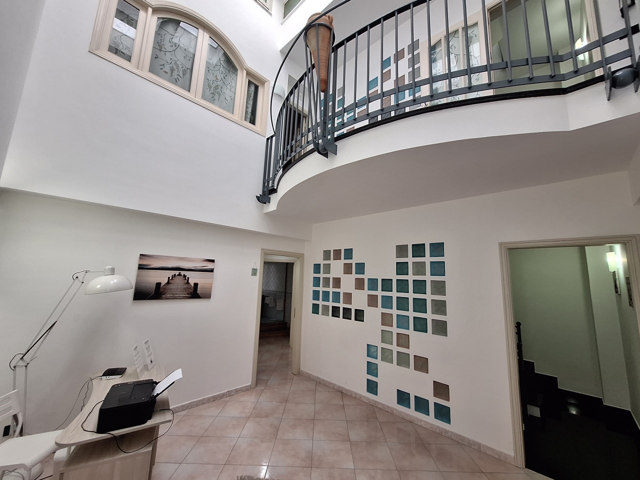 Appartamento in vendita a Terrasini, 8 locali, prezzo € 240.000 | PortaleAgenzieImmobiliari.it