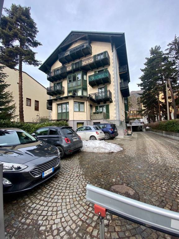 Appartamento in vendita a Bardonecchia, 5 locali, prezzo € 500.000 | PortaleAgenzieImmobiliari.it