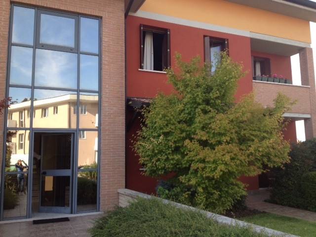 Appartamento in vendita a Porto Mantovano, 5 locali, prezzo € 150.000 | CambioCasa.it