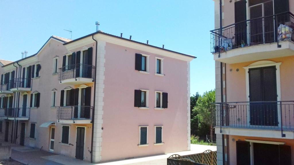Appartamento in vendita a Loreto, 3 locali, prezzo € 185.000 | CambioCasa.it