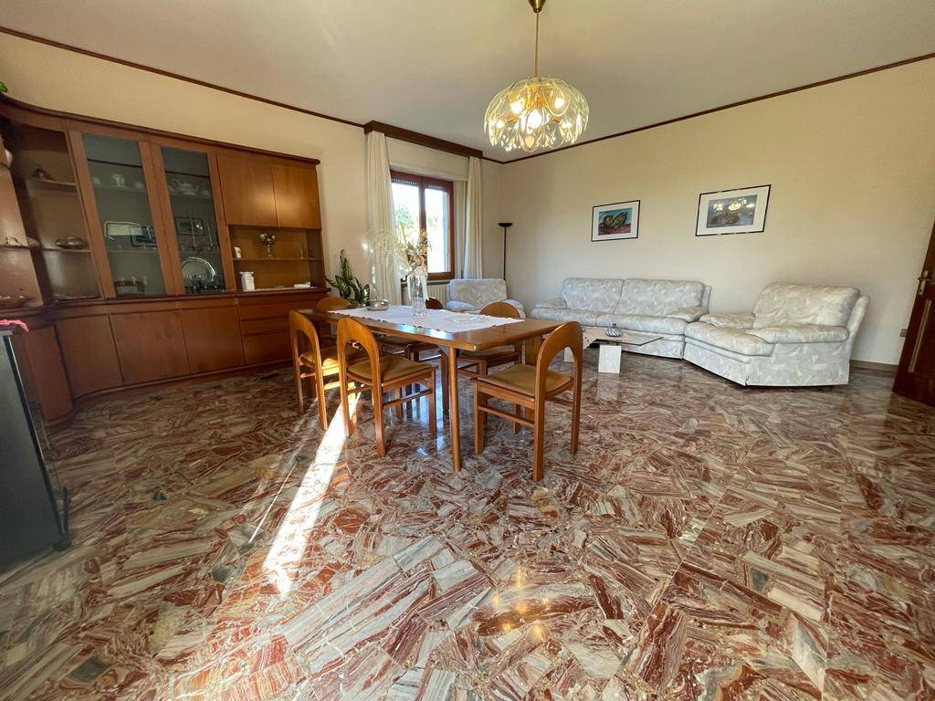 Appartamento in vendita a Morrovalle, 5 locali, prezzo € 128.000 | PortaleAgenzieImmobiliari.it