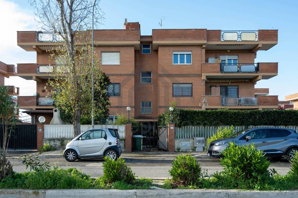 Appartamento in vendita a Pomezia, 2 locali, prezzo € 137.000 | PortaleAgenzieImmobiliari.it