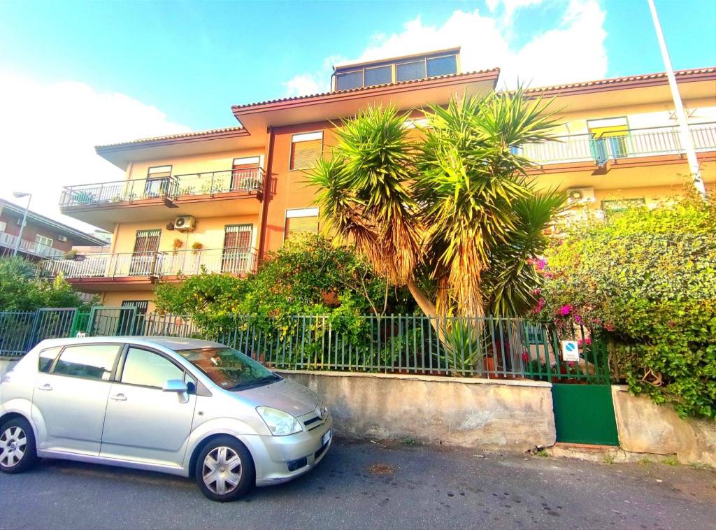 Appartamento in vendita a Gravina di Catania, 4 locali, prezzo € 145.000 | PortaleAgenzieImmobiliari.it