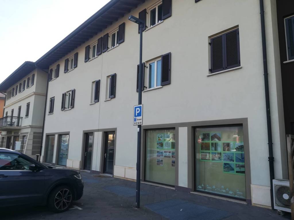Negozio / Locale in vendita a Urgnano, 2 locali, prezzo € 112.000 | PortaleAgenzieImmobiliari.it