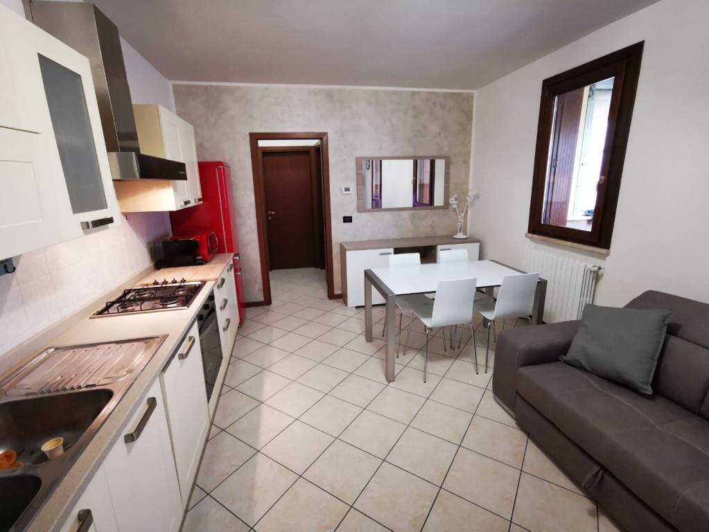Appartamento in affitto a Curtatone, 2 locali, prezzo € 620 | PortaleAgenzieImmobiliari.it