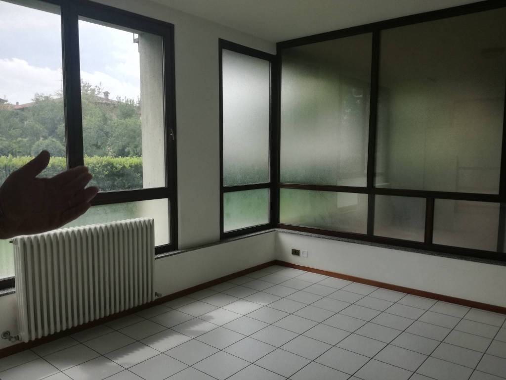 Ufficio / Studio in vendita a Torre Boldone, 1 locali, prezzo € 69.000 | PortaleAgenzieImmobiliari.it