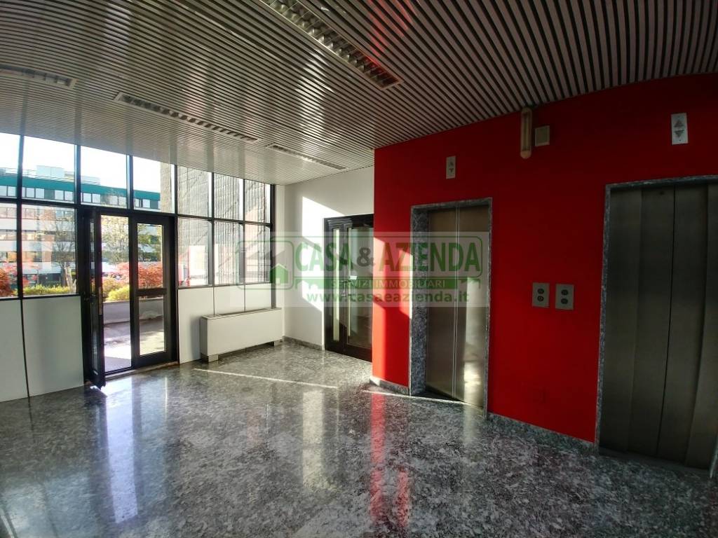 Ufficio / Studio in vendita a Cernusco sul Naviglio, 6 locali, prezzo € 700.000 | PortaleAgenzieImmobiliari.it