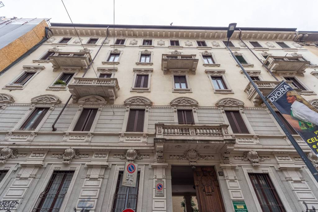 Appartamento in vendita a Milano, 2 locali, prezzo € 390.000 | CambioCasa.it