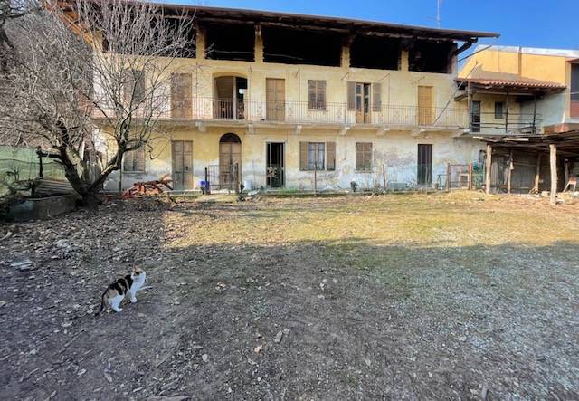 Rustico / Casale in vendita a Fontaneto d'Agogna, 9999 locali, prezzo € 90.000 | PortaleAgenzieImmobiliari.it
