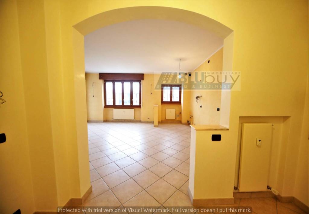 Appartamento in vendita a Merone, 3 locali, prezzo € 140.000 | PortaleAgenzieImmobiliari.it