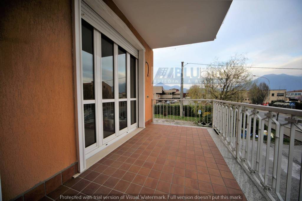 Appartamento in vendita a Erba, 3 locali, prezzo € 157.000 | PortaleAgenzieImmobiliari.it