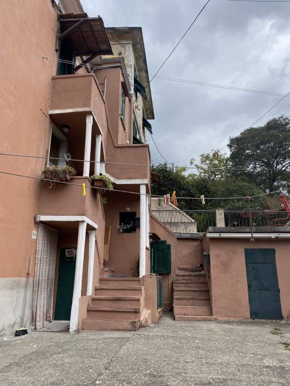 Appartamento in vendita a Genova, 4 locali, zona Valbisagno (Prato-Molassana-Struppa-S.Gottardo-S.Eusebio), prezzo € 68.000 | PortaleAgenzieImmobiliari.it