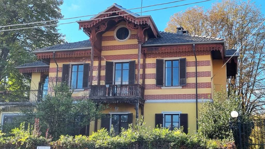 Villa in vendita a Gattinara, 8 locali, prezzo € 380.000 | PortaleAgenzieImmobiliari.it