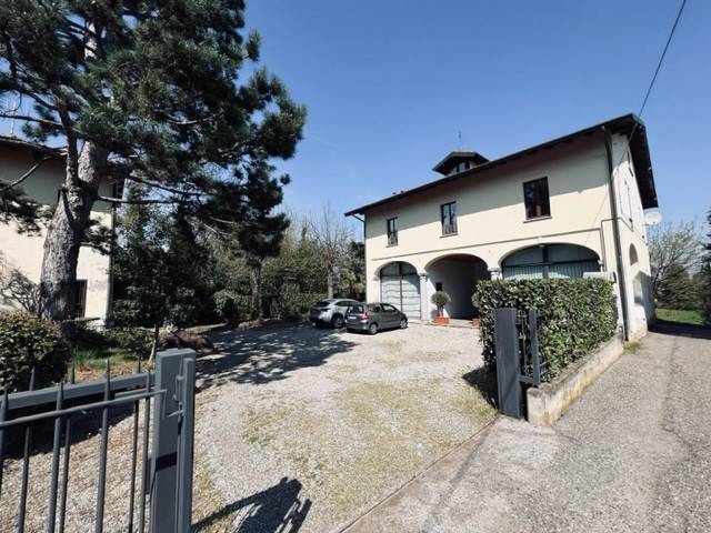 Appartamento in vendita a Cardano al Campo, 5 locali, prezzo € 220.000 | PortaleAgenzieImmobiliari.it