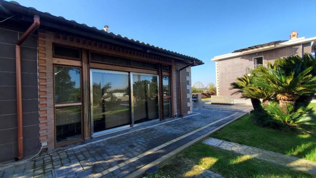 Villa in affitto a San Felice Circeo, 20 locali, prezzo € 25.000 | PortaleAgenzieImmobiliari.it