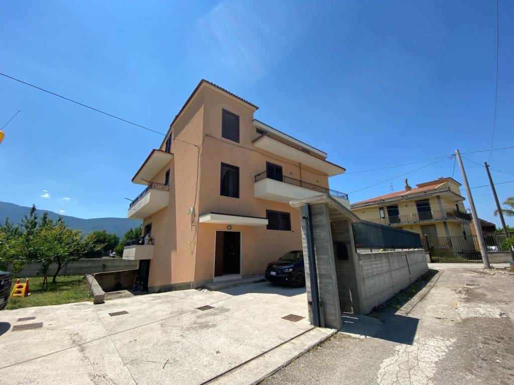Villa in vendita a Nocera Inferiore, 6 locali, prezzo € 590.000 | PortaleAgenzieImmobiliari.it