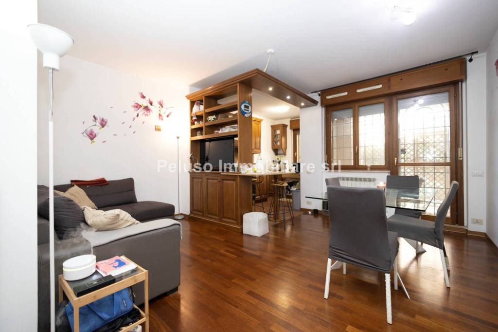 Appartamento in vendita a Roma, 3 locali, zona Zona: 22 . Eur - Torrino - Spinaceto, prezzo € 395.000 | CambioCasa.it