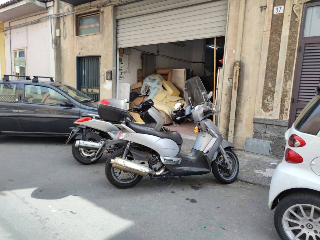 Magazzino in vendita a Catania