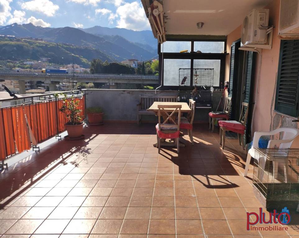 Appartamento in vendita a Messina, 4 locali, prezzo € 135.000 | PortaleAgenzieImmobiliari.it