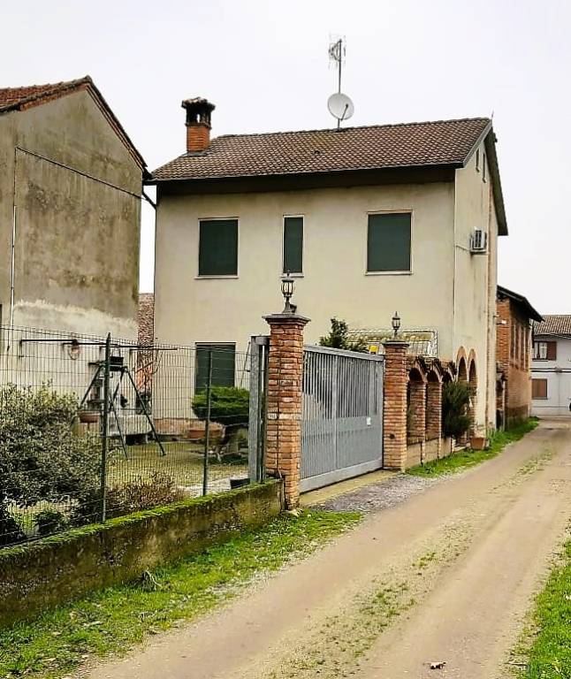 Villa in vendita a Cavenago d'Adda