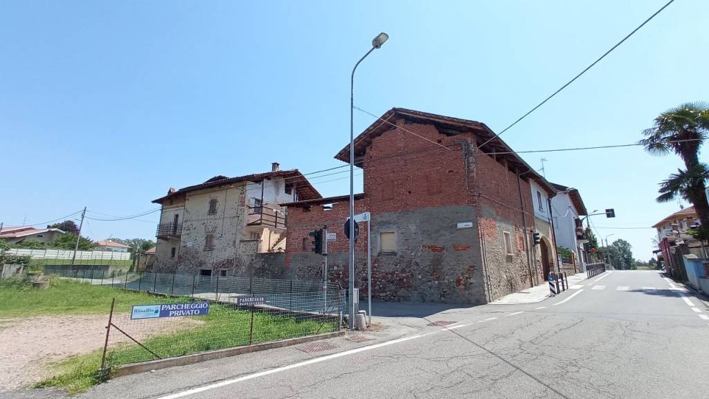 Rustico / Casale in vendita a Bogogno, 5 locali, prezzo € 29.000 | PortaleAgenzieImmobiliari.it