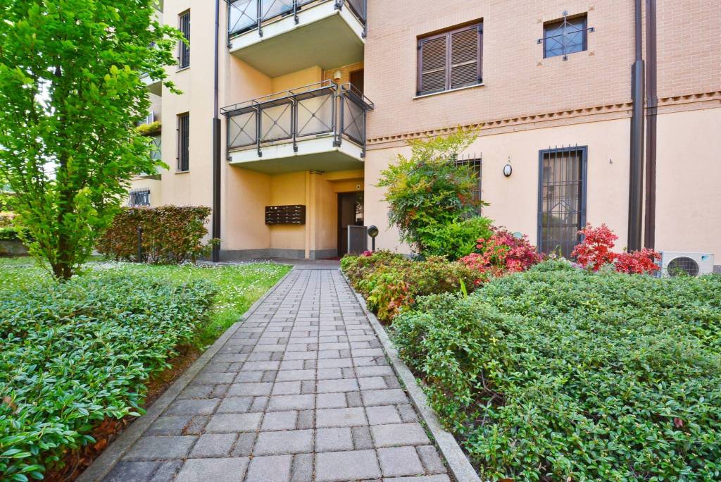 Appartamento in vendita a Rozzano, 2 locali, prezzo € 210.000 | PortaleAgenzieImmobiliari.it